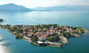 Ege Masalı Lavanta Bahçeleri Salda Gölü Pamukkale Kuşadası Yüzme Ve Tekne Turu (2 Gece Otel Konaklamalı)