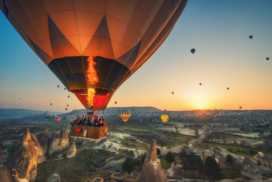 Aşk Vadisi Güzel Atlar Ülkesi Kapadokya Ihlara Vadisi Turu (1 Gece Otel Konaklamalı)